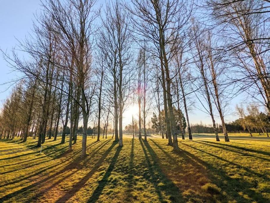 Lakeside View Wisbech Bagian luar foto